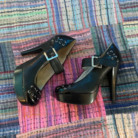 MICHEAL KORS Laced Mary Jane Heel w/ Buckle - Picture 1 of 3
